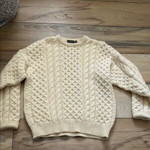 Gaeltarra 100% Wool Knit Sweater